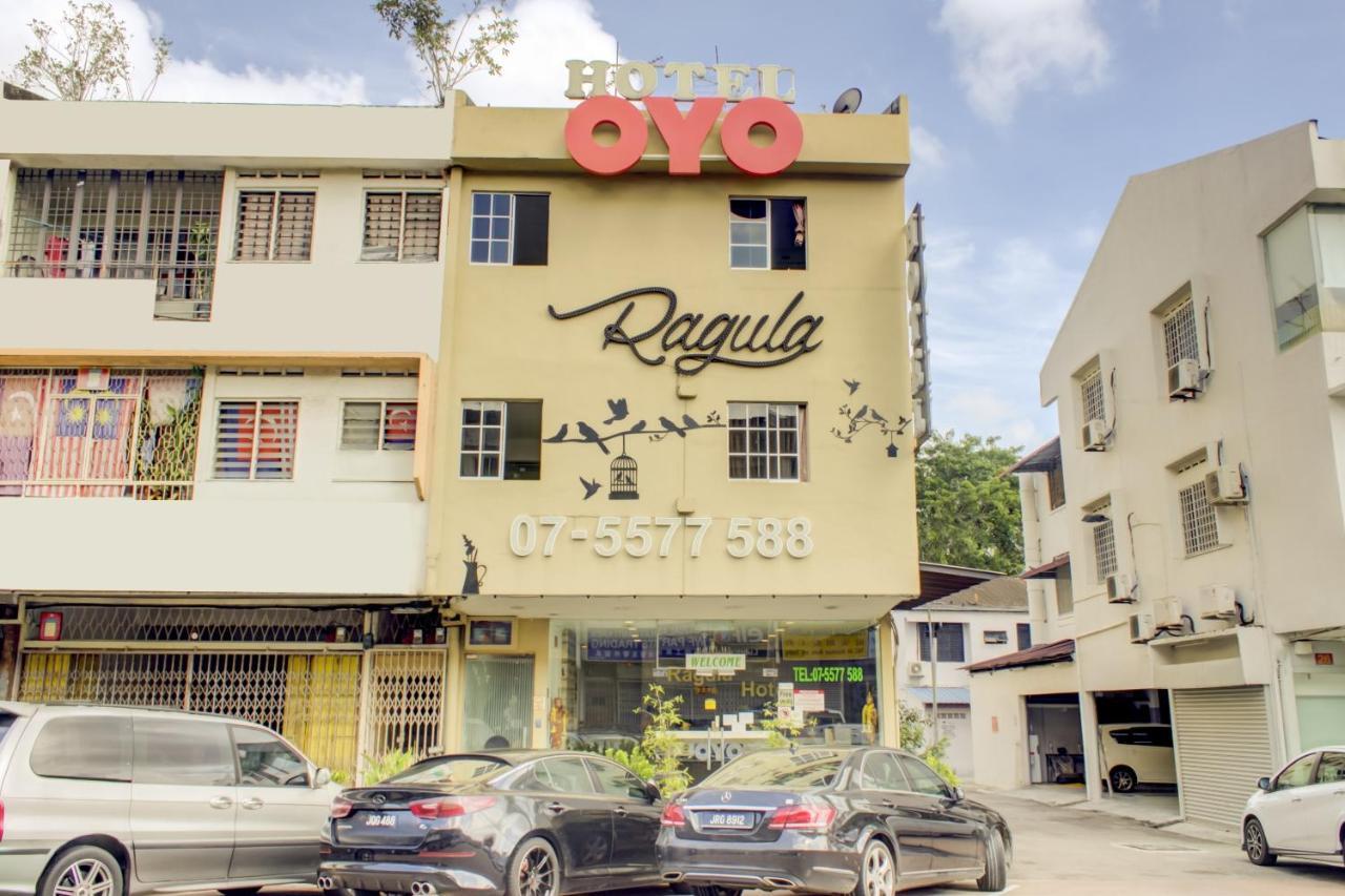 Oyo 90028 Ragula Hotel Джохор-Бару Экстерьер фото